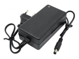 آداپتور 12 ولت 2 آمپر بین راهی 12V-2A