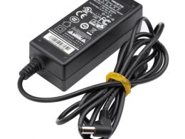 آداپتور 8.2 ولت 3 آمپر بین راهی 8.2V-3A مارک HOIOTO