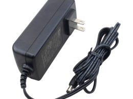 آداپتور 12 ولت 4 آمپر دیواری 12V-4A میکس مرغوب